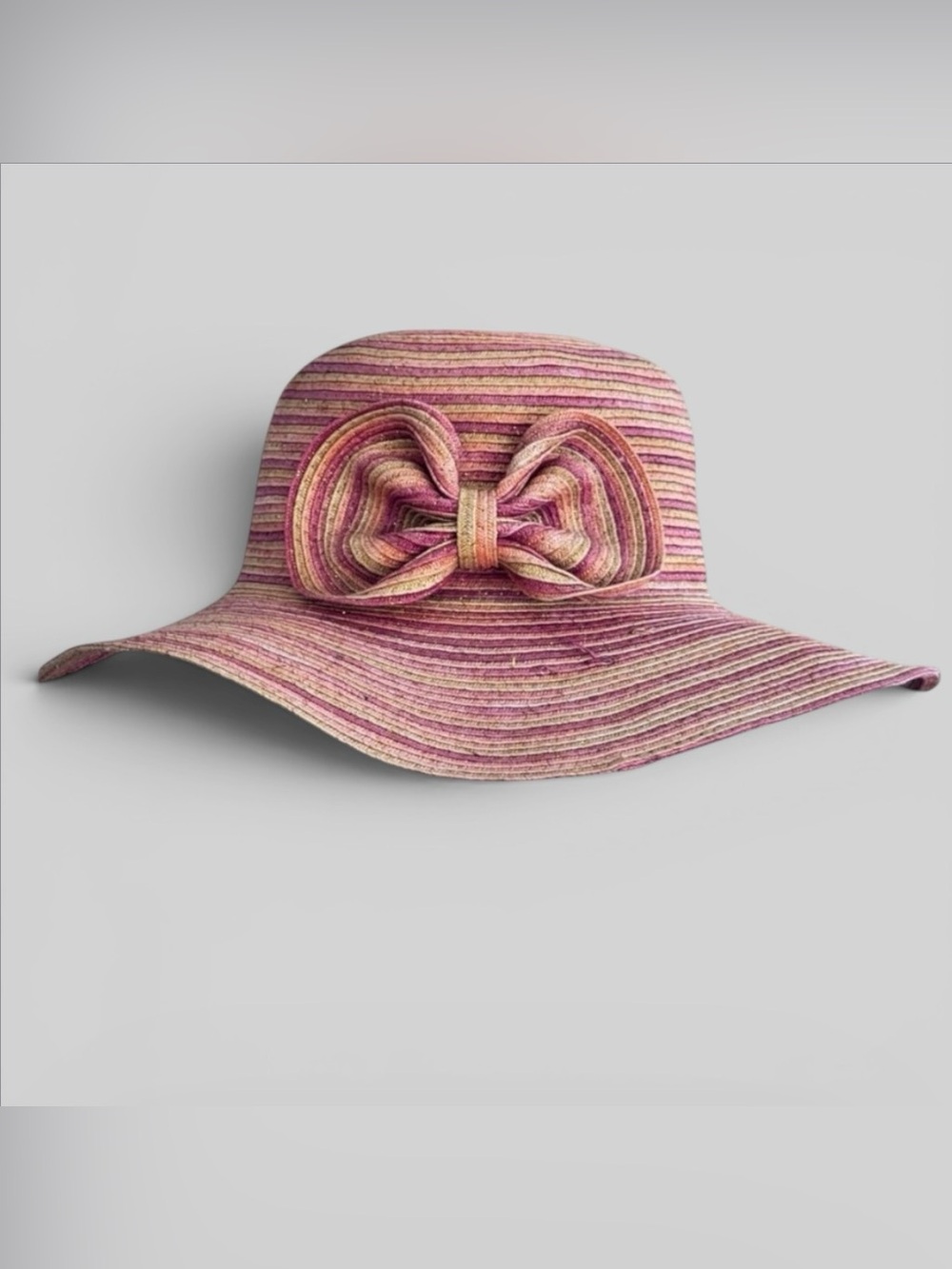 Vintage  90’s Straw Sun Hat with Sculptural Bow